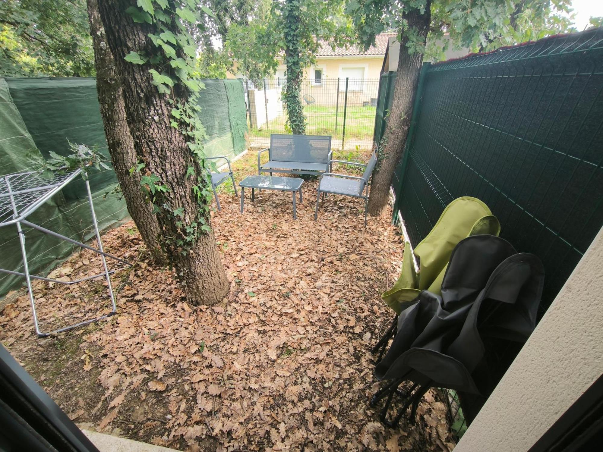Maisonnette Avec Jardin *